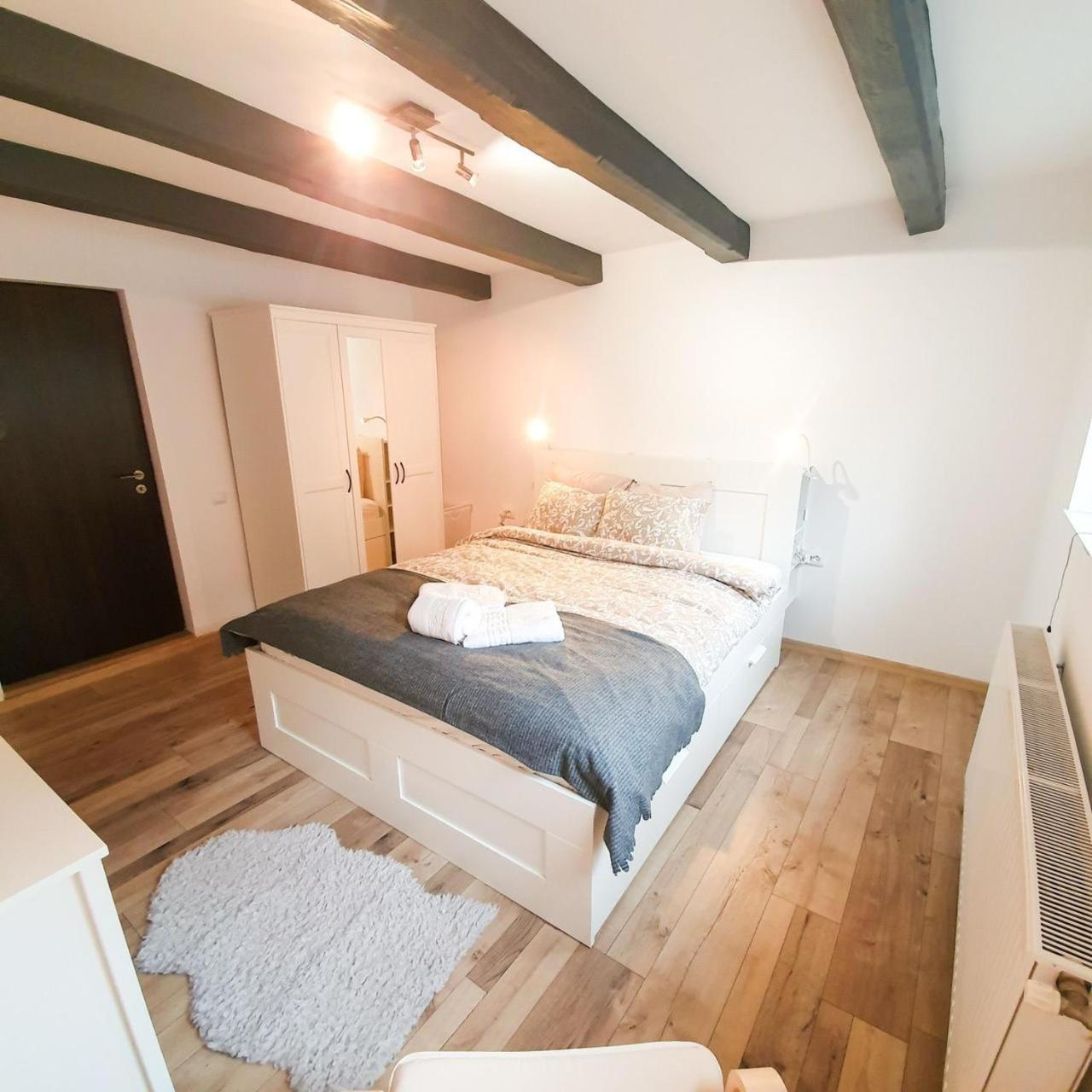 Joy City Stay Semenicului 2 Braşov Buitenkant foto