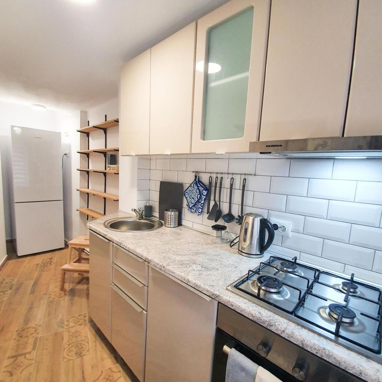 Joy City Stay Semenicului 2 Braşov Buitenkant foto
